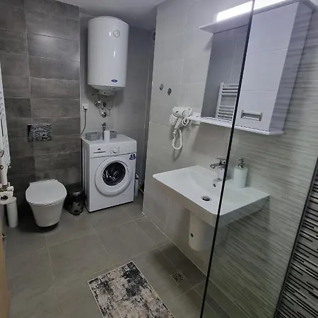 Modern & Trendy