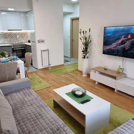 Modern & Trendy