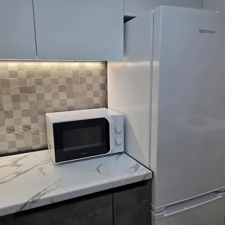 Modern & Trendy